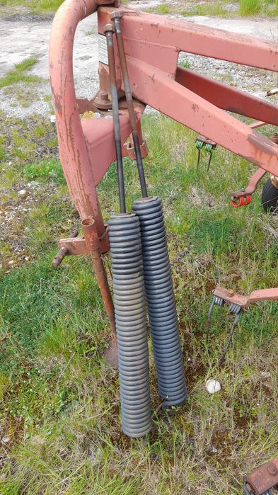 Sprężyny napinające ze śruba naciągająca PZ Grenland