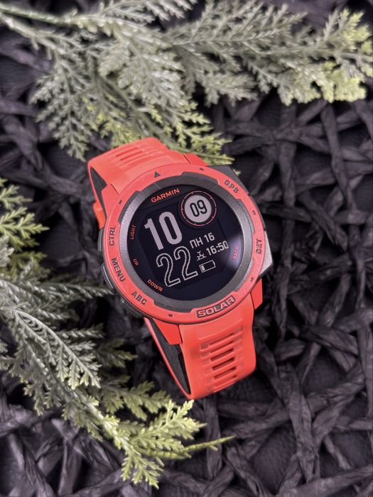 Смарт-годинник Instinct Solar Red