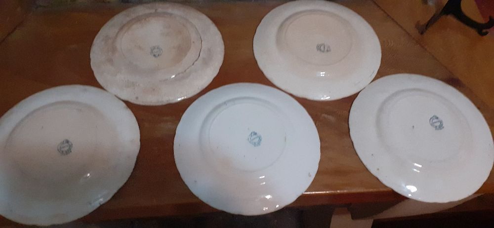 2 Pratos decorativos antigos da fábrica de Sacavém