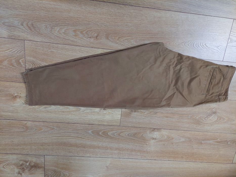 Spodnie męskie brązowe L32 W31 Asos