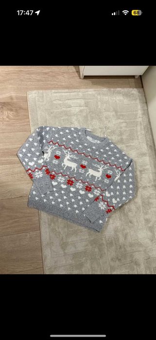 Świąteczny szary sweter używany Reserved S 36
