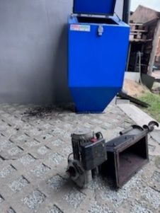 Podanik ślimakowy z zasobnikem