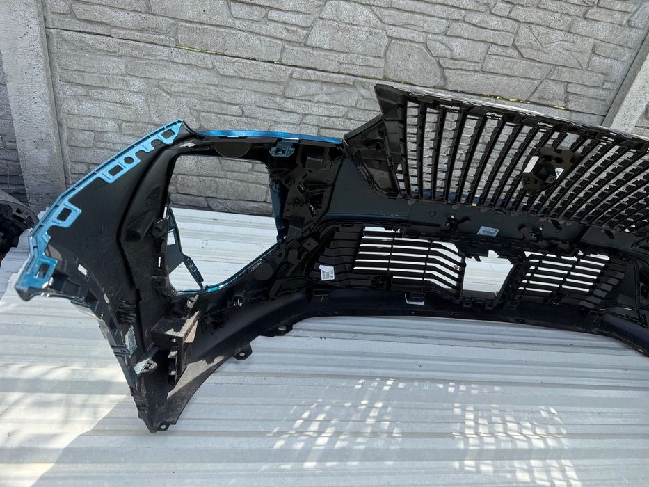 Peugeot 2008 II 2 lift  ZDERZAK PRZOD