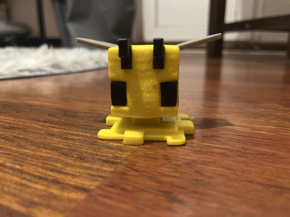 игрушка макдональдс,майнкрафт,пчела