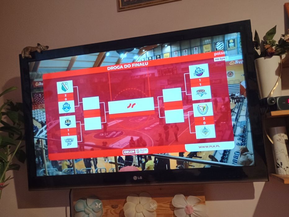 TV 42 LG cale Telewizor bez DVB-T.