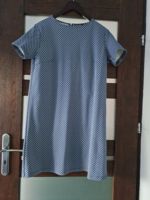 Sprzedam sukienkę L