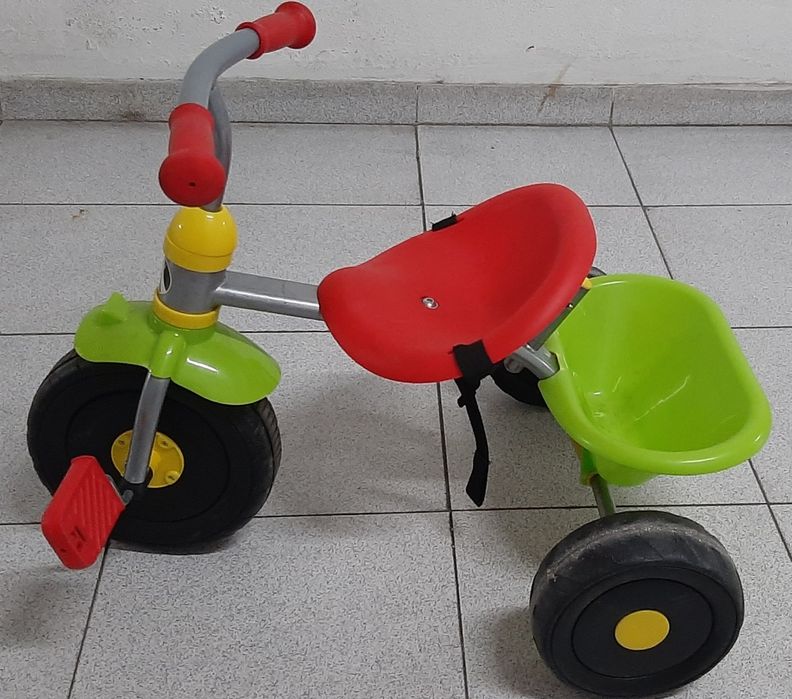 Triciclo criança