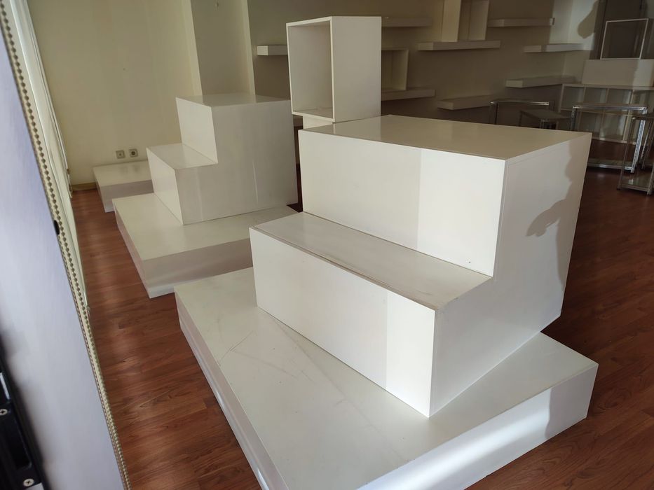 Conjunto de prateleiras