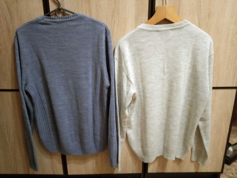 Свитера демисезонные р. М-L (46), хорошее состояние