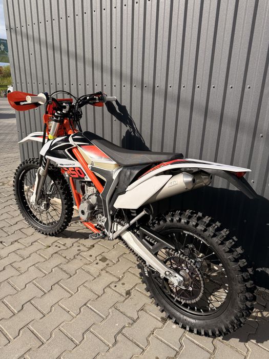 KTM Frerride 250 f СВІЖО ПРИГНАНИЙ