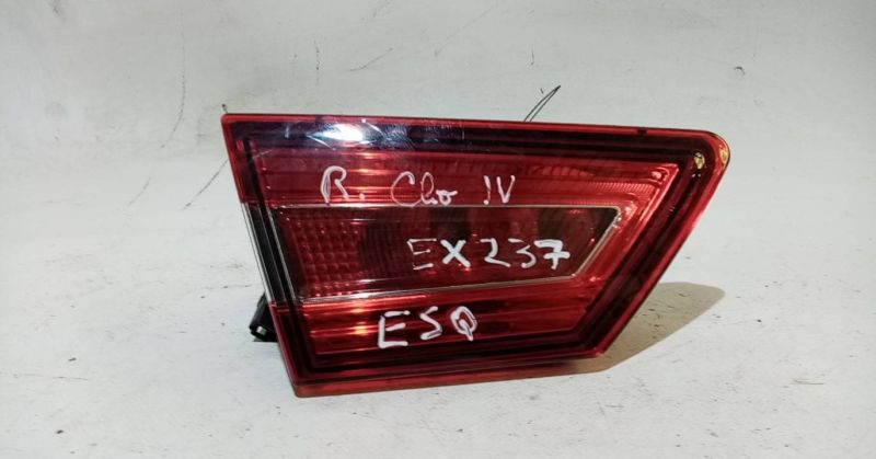Farolim da mala esquerdo RENAULT Clio IV (BH_)