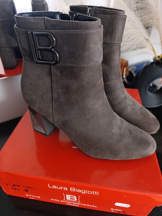 Взуття Laura Biagiotti