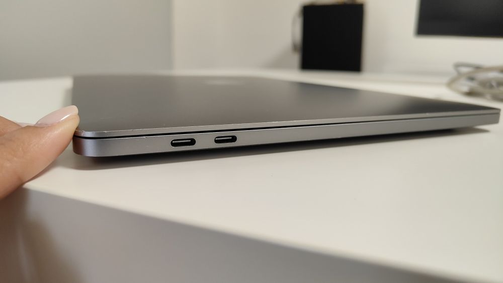 MacBook Pro i5 13" 8GB 256GB SSD