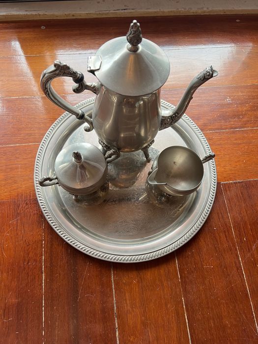 Tin Tea Set427807062717245441