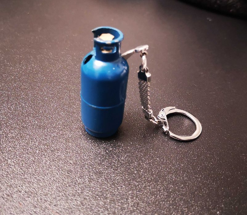 Isqueiro com formato