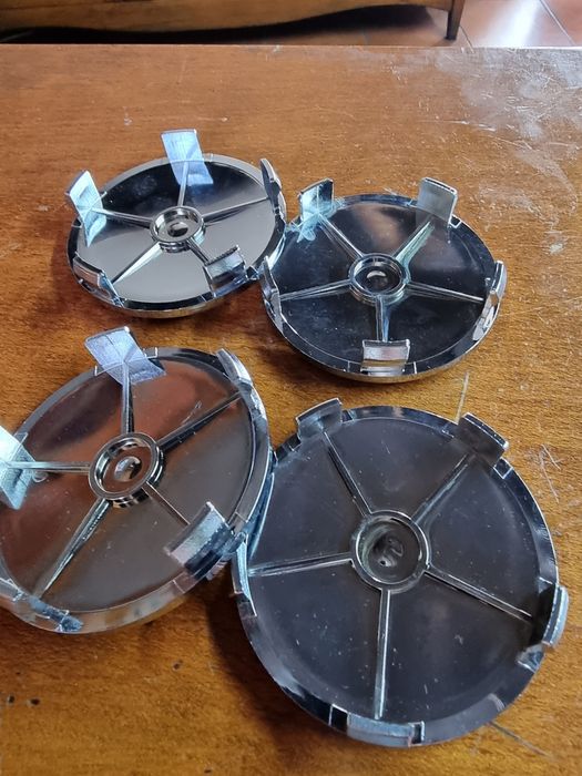 4 Símbolos jantes em carbono