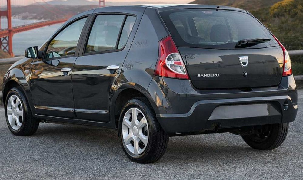 Dacia Sandero 1.2 16V Comfort Usado 08/2012