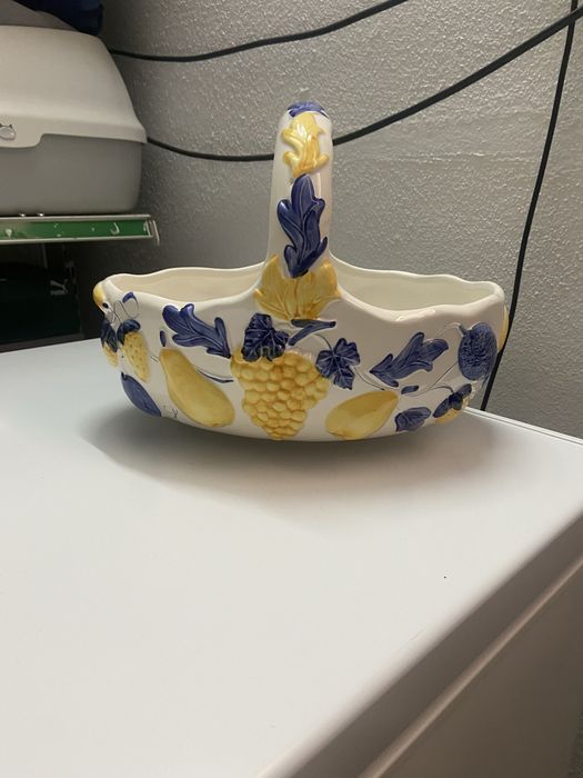 Walnut Fruit Bowl with Two Cover Boxes