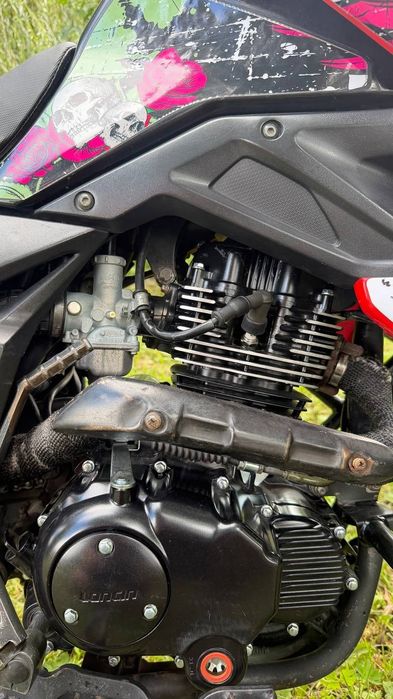 Продам мотоцикл Loncin 200