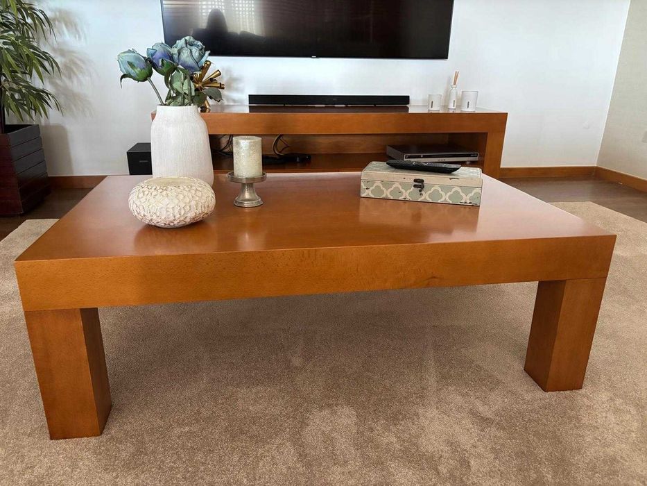 Mesa de centro de sala madeira maciça