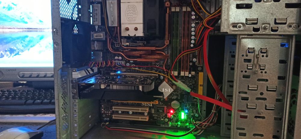 Продам системний блок, комп'ютер. Xeon 5440/8 ГБ ОЗУ/ ssd 240/ VC 650