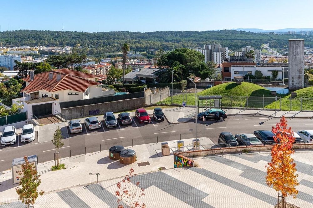 Excelente T3 | Parcialmente Renovado | Quinta Grande - Av. Dos Moinhos