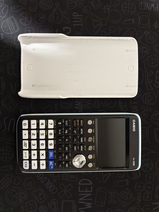 Calculadora gráfica Casio FX-CG50 — Poco uso, impecable + funda