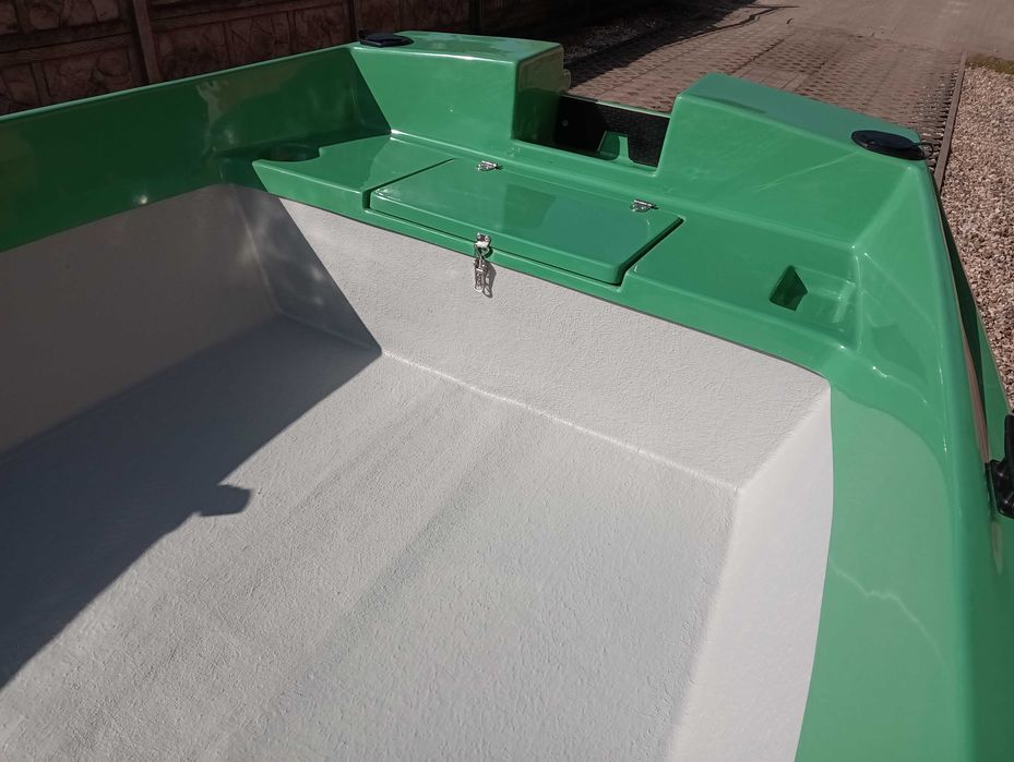 Łódź łodzie wędkarskie producent Korsarz 390cm