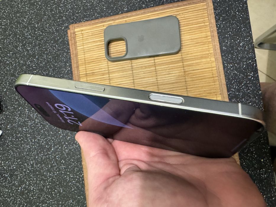 iPhone 16 Pro 256gb neverlock SIM+eSIM 93% акум ідеал