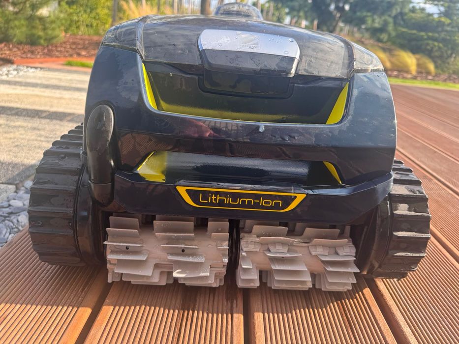 Robot czyszczący do basenu ZODIAC RF 5400 iQ bezprzewodowy
