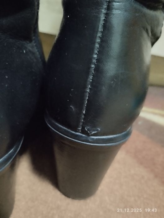 Шкіряні сапожки чобітки