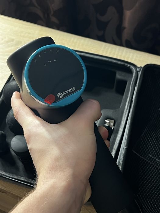 Перкусійний масажер Booster M2-B