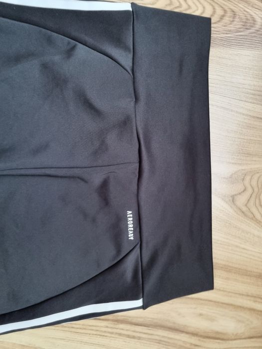 Spodenki szorty Adidas M 38