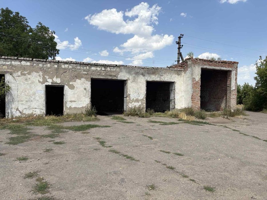 продаж комплексу будівель повністю або частково