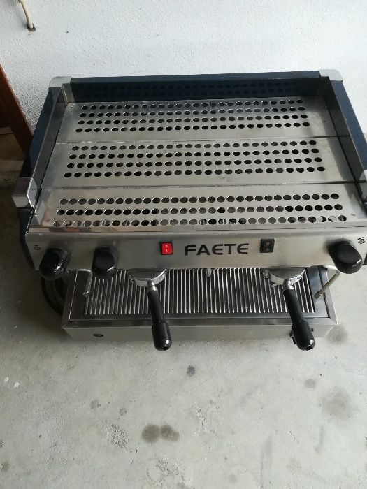Maquina de Café Profissional FAETE