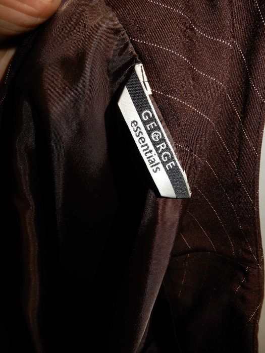 Spódnica midi do łydki brązowa w prążki biuro praca George 40 L