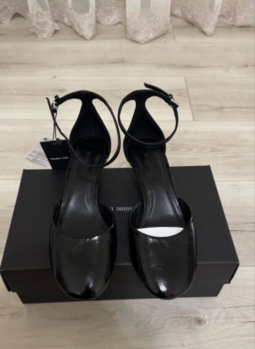 Туфлі , босоніжки massimo dutti