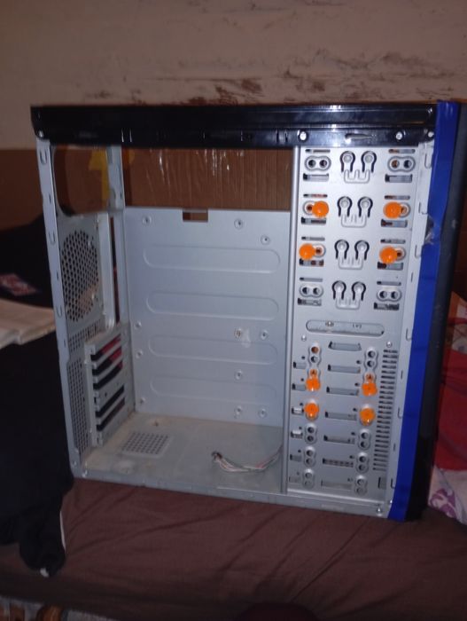 Запчастини для старого пк. Процесори, кулери (від Intel) та оптичний привід