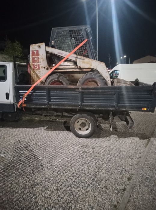 Serviços de Giratória e Bobcat