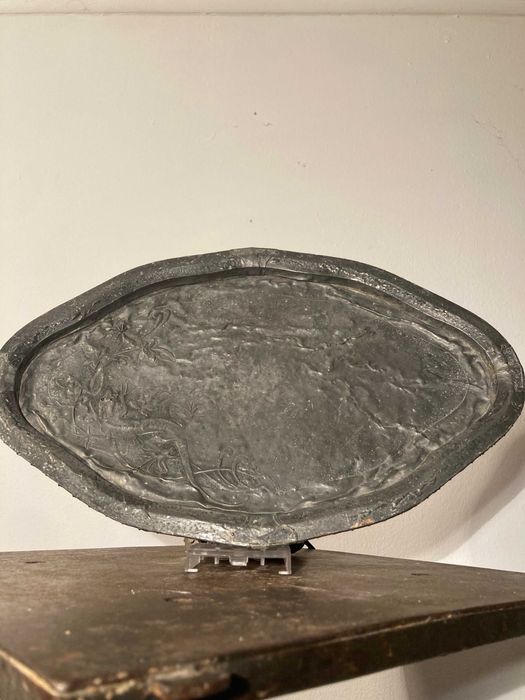 Francuska taca do koktajli w stylu secesyjnym