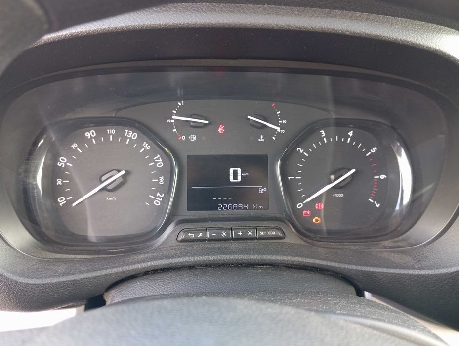 Peugeot Traveller 1.6 BlueHdi