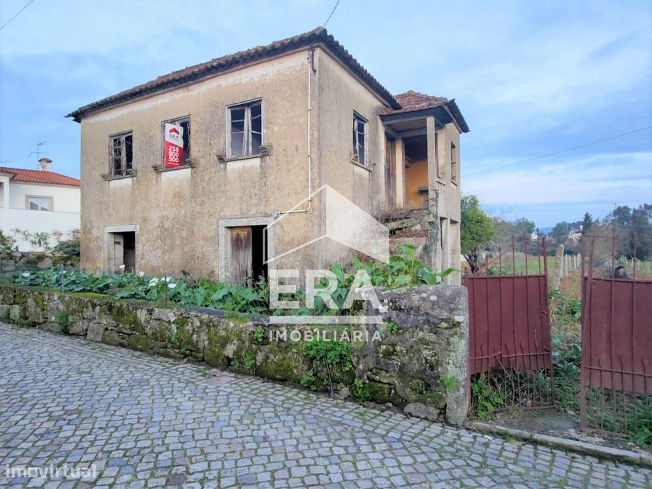 Moradia para restauro, Vila de Punhe