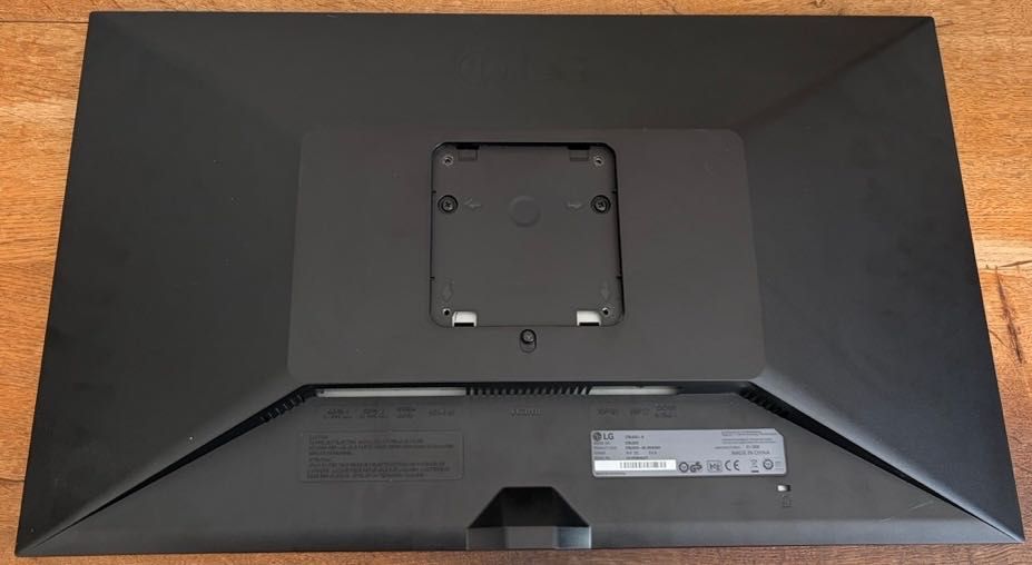 Dois monitores LG 27BL650C-B de 27 polegadas com USB-C, mais suporte duplo de secretária