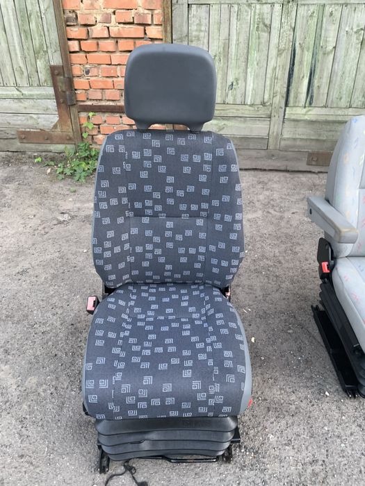 Сидение пилот Mercedes Sprinter Volkswagen LT сідушка пілот трактор