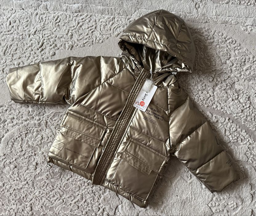 Дитяча зимова куртка оверсайз на дівчинку з капюшоном 100-120 пух