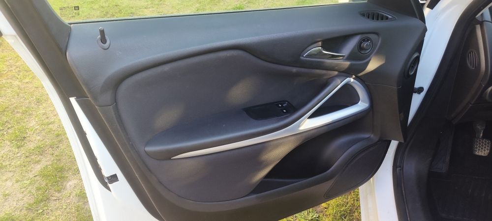Продам Opel Zafira 2013 року