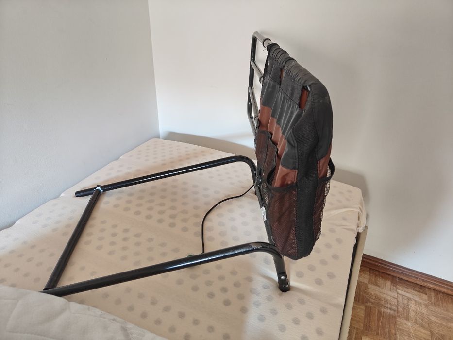 Cama articulada em bom estado