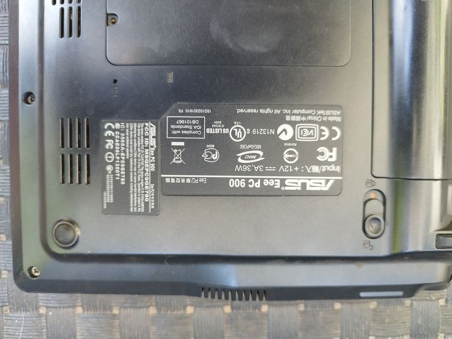 Asus Eee pc 900 20g ноутбук 4g+16g ddr2 2gb