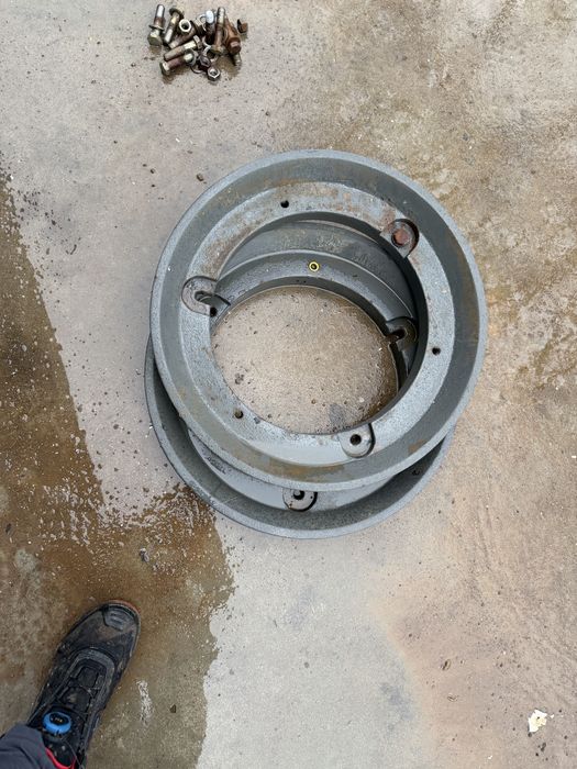 Obciazniki na tylne koła Renault claas Ares