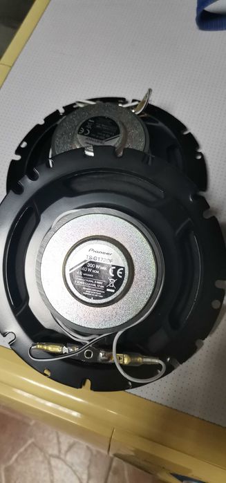 Par de colunas auto, Pionner como novas.